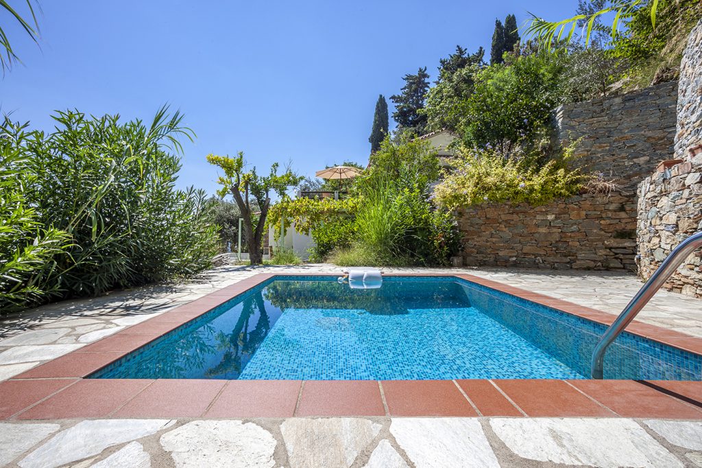 Olea Skopelos Island villas private pool